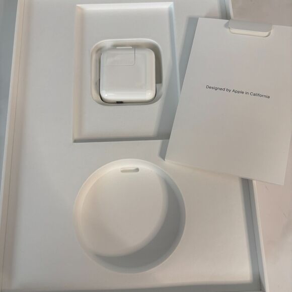 Unlocked Apple iPad 6th Gen 32GB A1954 Silver MR702LL/A Cellular WiFi 9.7" - Picture 6 of 8